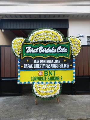 Papan Bunga Duka di Cipari